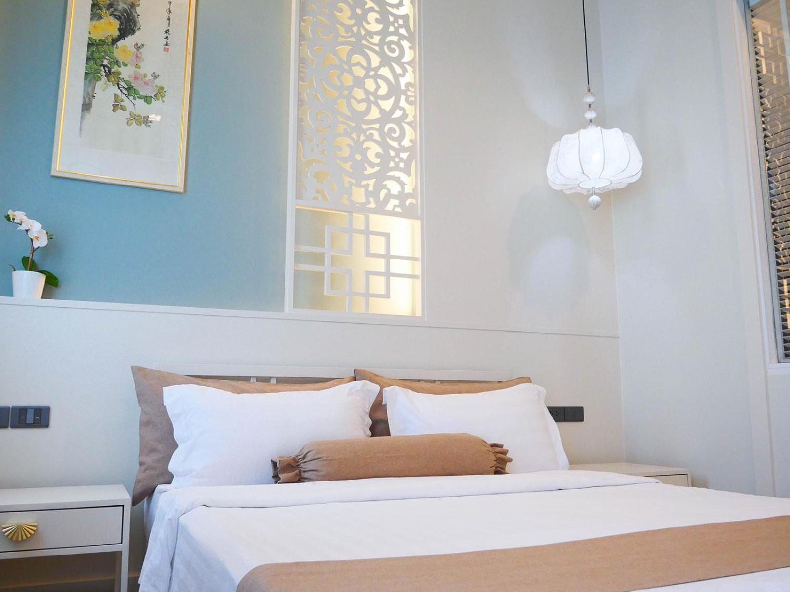 O'nya Phuket Hotel - SHA Extra Plus Bagian luar foto