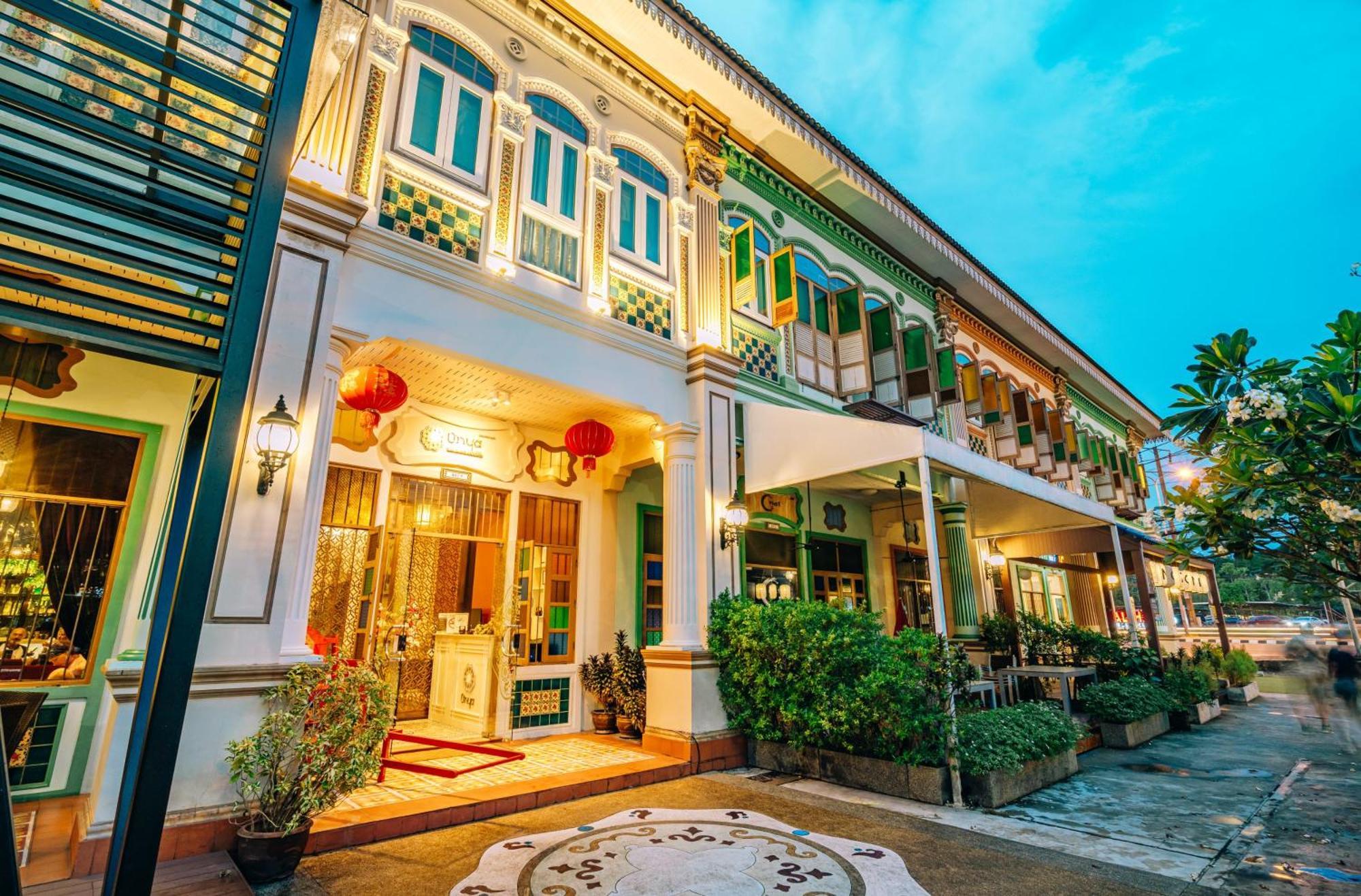 O'nya Phuket Hotel - SHA Extra Plus Bagian luar foto